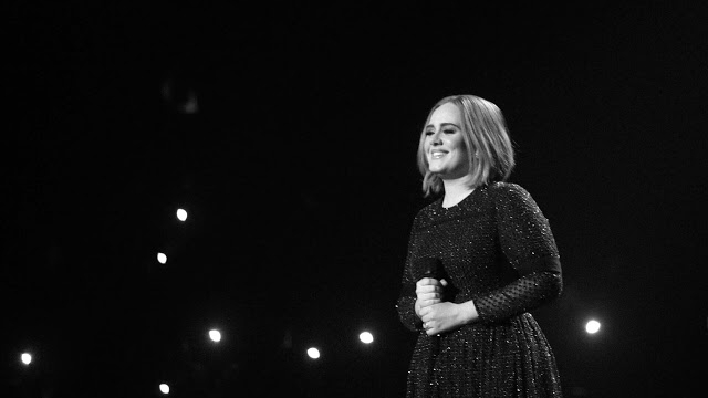 El públic d'Adele salva uns nous problemes de so