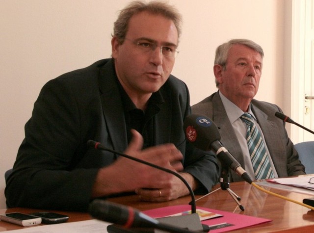 Pere albo