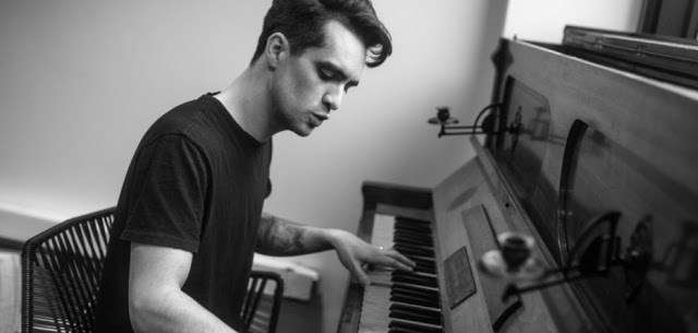 Panic-At-The-Disco-2017-d703bc6664611b84c0cee6f5144cab8dd171993c