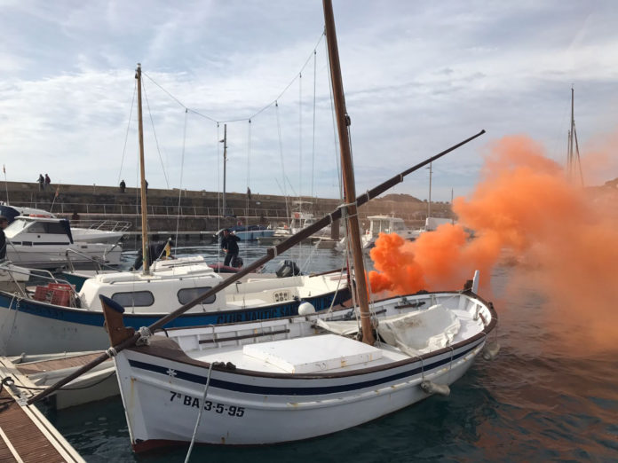Simulacre d'incendi al port de Sant Feliu de Guíxols