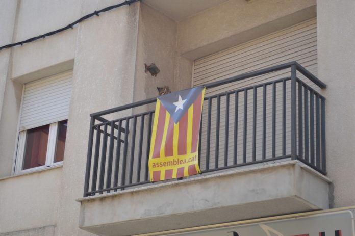 balco assemblea catalana independencia sant feliu guixols_0176
