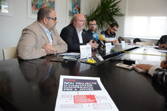 Durant la presentació del projecte d'habitatge cooperatiu a Calonge Durant la presentació del projecte d'habitatge cooperatiu a Calonge
