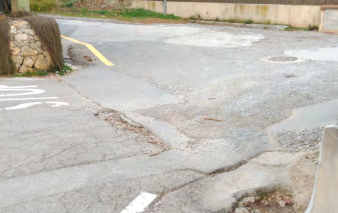 Cruïlla del Camí vell de Torroella i l’Estartit amb el Carrer Pirineus Cruïlla del Camí vell de Torroella i l’Estartit amb el Carrer Pirineus | Imatge de l'Ajuntament de Torroella