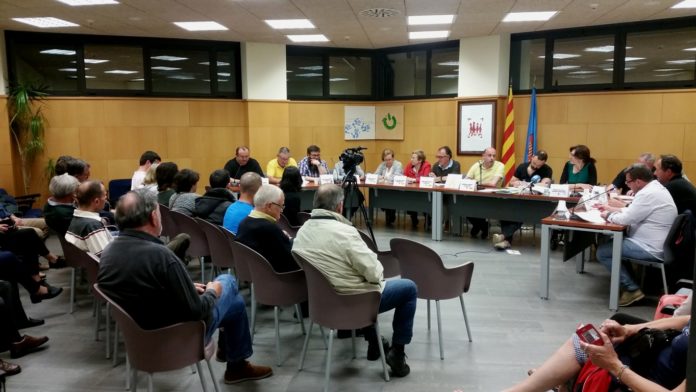 Ple d'Abril de Santa Cristina d'Aro | Imatge de l'Ajuntament de Santa Cristina d'Aro Ple d'Abril de Santa Cristina d'Aro | Imatge de l'Ajuntament de Santa Cristina d'Aro