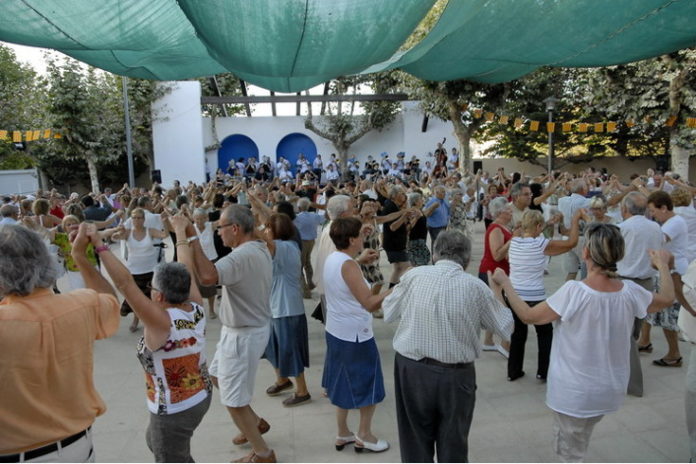 aplec sardana amb so de cobla