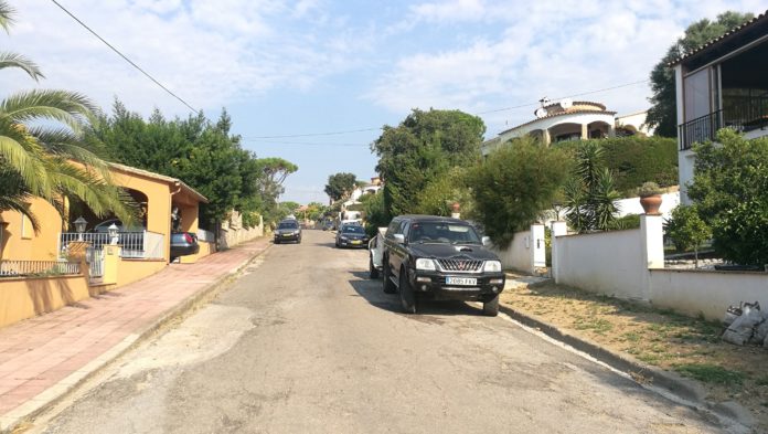 Imatge d'un dels carrers de l'Urbanització Mas Pere