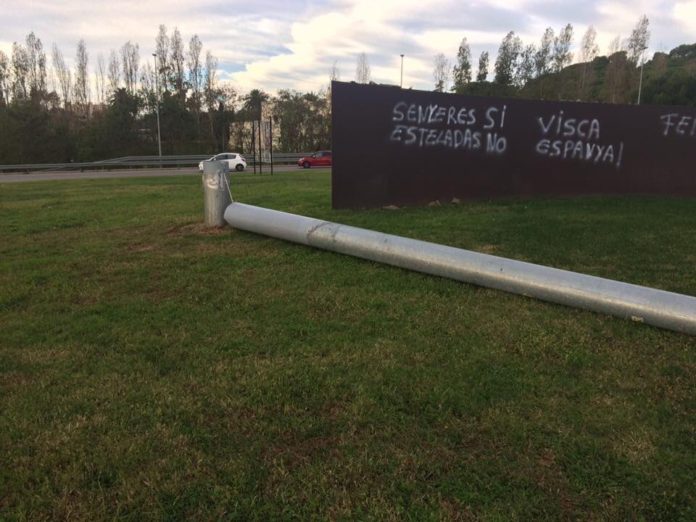 estelada serrada Palamós novembre 2018 màstil
