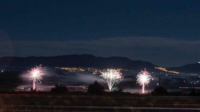 Focs Artificials per a la Dolors Bassa Castell de focs per a la Dolors Bassa | Imatge de Jack Gou