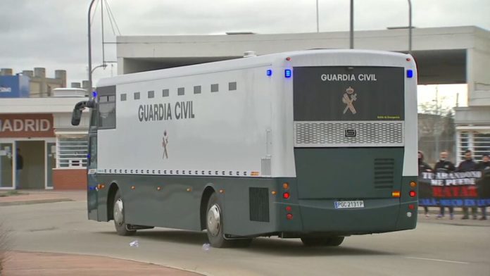 Dolors Bassa a l'autocar d'Alcalá-Meco