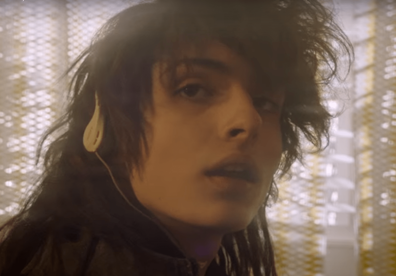 Finn Wolfhard protagonitza el nou v&iacute;deo nost&agrave;lgic de Weezer