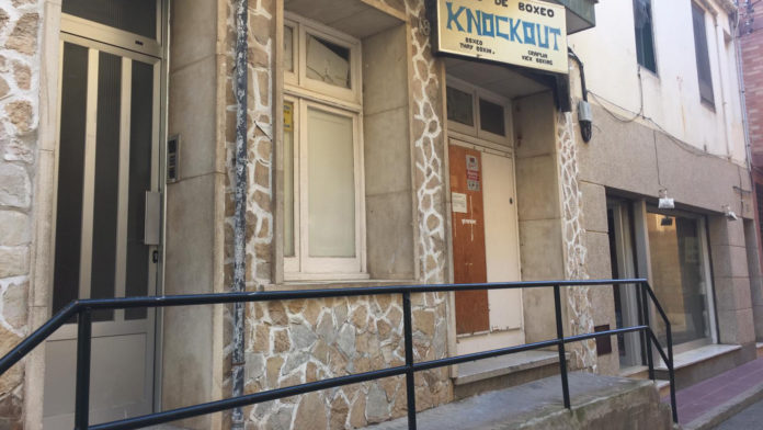 Local a la travessia de la Barceloneta 18 on hi ha una associació de fumadors de marihuana a Sant Feliu de Guíxols
