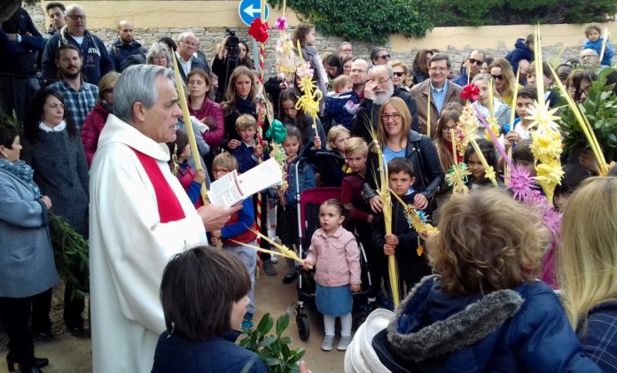 Diumenge de Rams - Palmes - Begur 2019 00001 Diumenge de Rams a l'Ermita de Sant Ramon de Begur | Imatge de l'Ajuntament