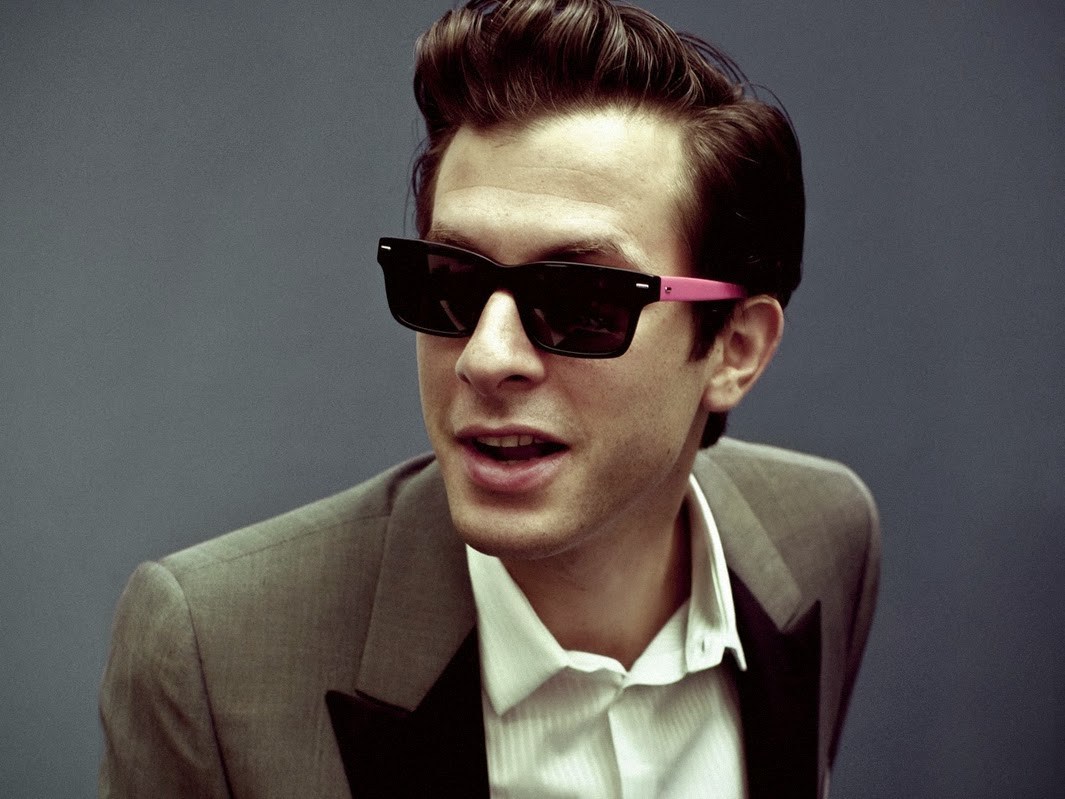 Mark Ronson estrena el videoclip de &lsquo;Late Night Feelings&rsquo;