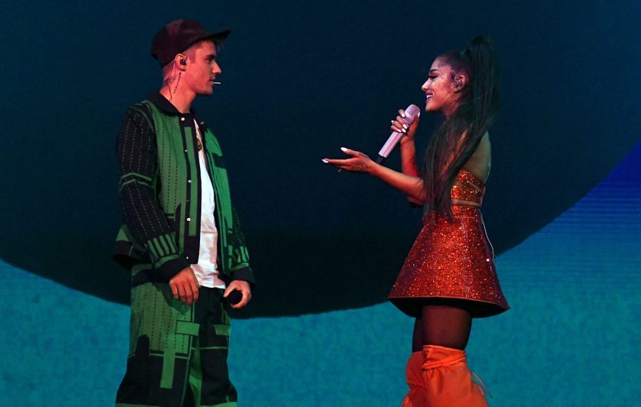 Justin Bieber anuncia nou disc mentre actuava amb Ariana Grande