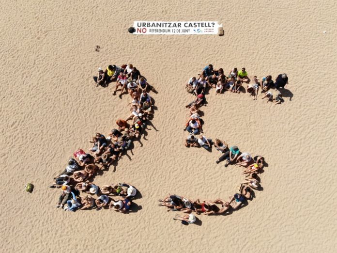 platja del castell 25 anys referendum