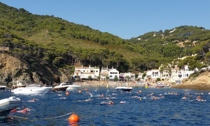privat:-la-travessa-s’eixugador-aiguafreda-de-begur,-diumenge,-torna-a-solidaridar-se-contra-la-leucemia