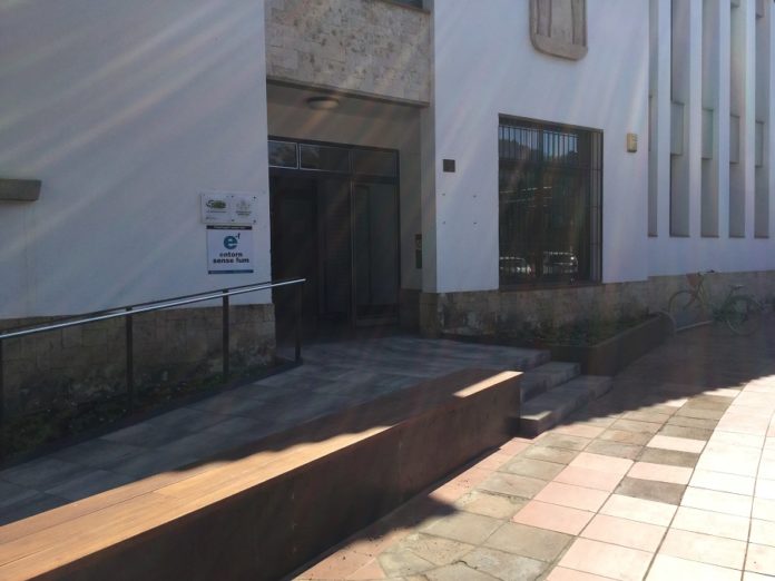 privat:-els-serveis-d’atencio-ciutadana-de-l’ajuntament-es-renoven privat:-els-serveis-d’atencio-ciutadana-de-l’ajuntament-es-renoven