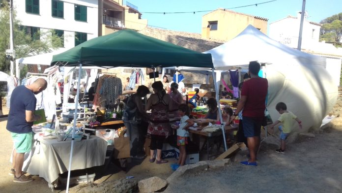 privat:-el-nucli-mariner-de-sa-tuna,-a-begur,-esta-de-festa-major privat:-el-nucli-mariner-de-sa-tuna,-a-begur,-esta-de-festa-major