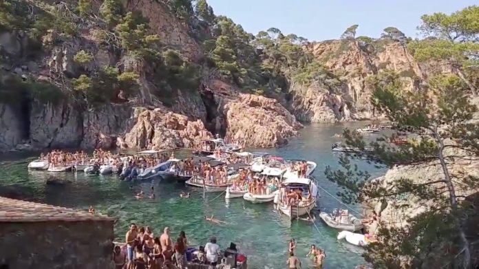 Festa marítima d'aquest dissabte a la cala d'en Massoni | Imatge de Mariona Roca