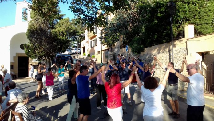 privat:-una-audicio-de-sardanes-clou-la-festa-de-sant-ramon-de-begur privat:-una-audicio-de-sardanes-clou-la-festa-de-sant-ramon-de-begur