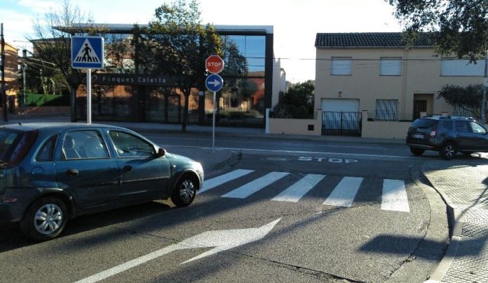 privat:-palafrugell-renova-la-senyalitzacio-en-diversos-carrers-del-municipi-amb-l’objectiu-de-pacificar-el-pas-de-vehicles-en-les-zones-mes-transitades privat:-palafrugell-renova-la-senyalitzacio-en-diversos-carrers-del-municipi-amb-l’objectiu-de-pacificar-el-pas-de-vehicles-en-les-zones-mes-transitades