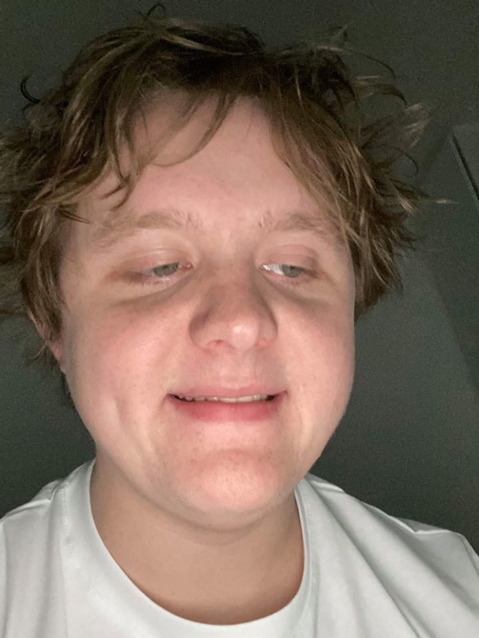lewis-capaldi-comparteix-‘before-you-go’