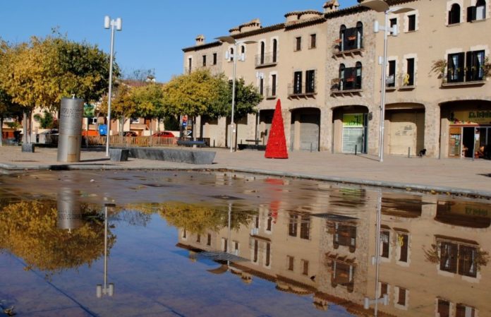 privat:-inauguracio-oficial-de-la-placa-1-d’octubre-de-2017-de-santa-cristina