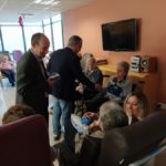 privat:-visita-institucional-de-nadal-a-la-gent-gran-del-municipi