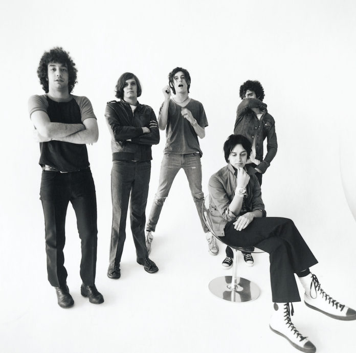 the-strokes-anuncien-nou-disc-i-estrenen-canco-en-directe