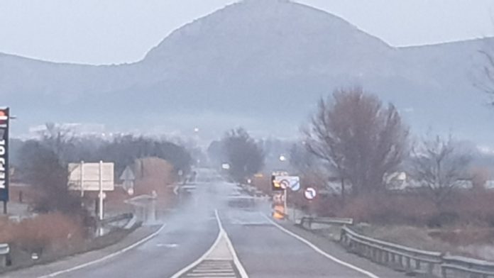 Carretera a Torroella de Montgrí tallada pel temporal Gloria | Imatge de Dani Cortés Carretera a Torroella de Montgrí tallada pel temporal Gloria | Imatge de Dani Cortés