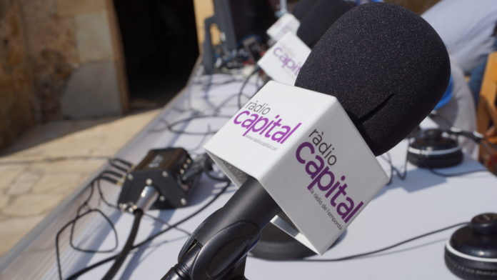 micròfon Ràdio Capital Ràdio Capital