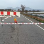 Carretera a Torroella de Montgrí tallada pel temporal Gloria | Imatge de Dani Cortés