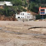privat:-l’esplai-autentic-posa-el-seu-granet-de-sorra-per-recuperar-les-platges-despres-del-temporal-gloria