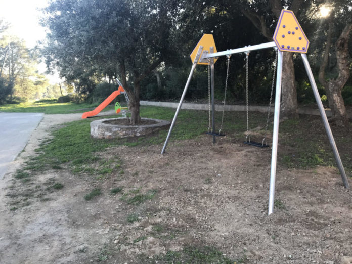privat:-l’ajuntament-reforma-el-parc-infantil-del-barri-mas-domingo-d’esclanya