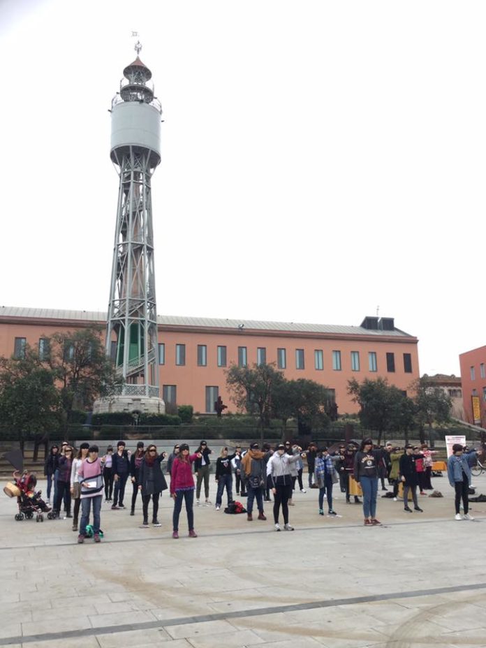 privat:-una-cinquantena-de-dones-participen-en-la-gravacio-de-“un-violador-en-tu-camino”-a-palafrugell