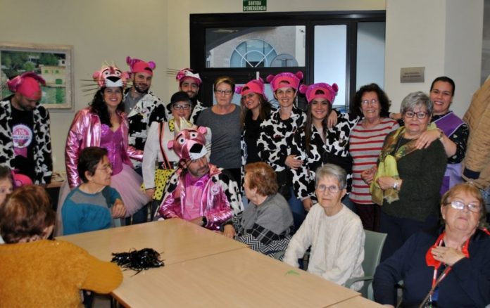 privat:-els-carnestoltes,-amb-la-gent-gran