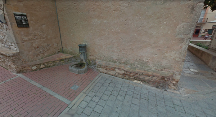 begur font plaça vila