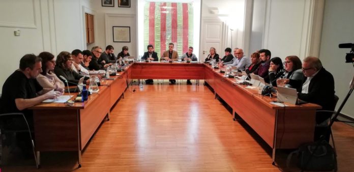 privat:-tots-els-grups-municipals-de-l’ajuntament-de-sant-feliu-de-guixols-acorden-un-pla-de-contingencia-i-recuperacio-d’un-milio-d’euros-per-superar-la-crisi-de-la-covid-19