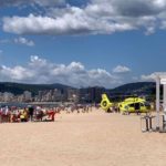 Evacuen una dona de 88 anys de la platja gran de Palamós | Imatge de Jaume Pahissa