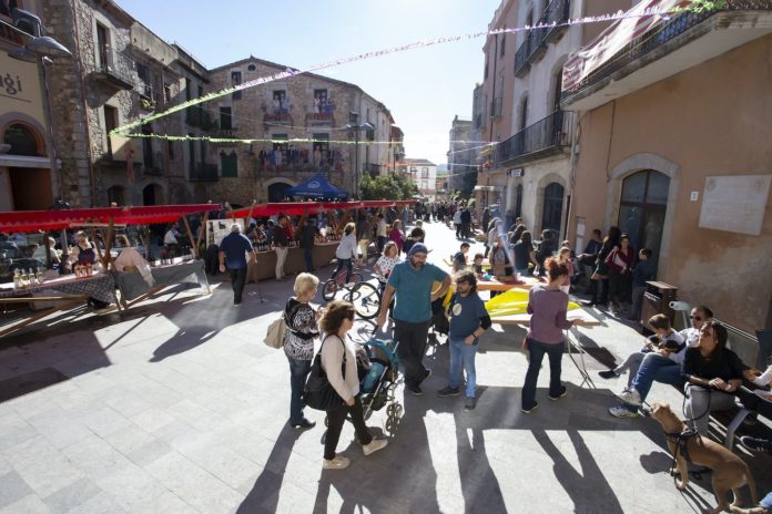 Festa del vi nou a la població de Calonge | Imatge de Martí Artalejo Festa del vi nou a la població de Calonge | Imatge de Martí Artalejo