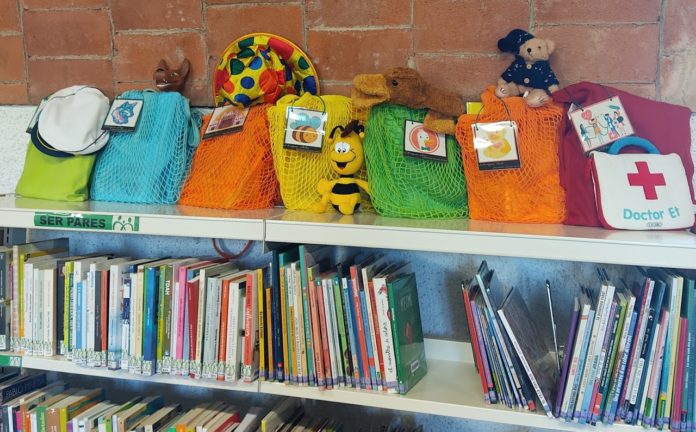 privat:-dinamitzacio-de-la-lectura-en-familia:-bosses-sorpresa-de-prestec-de-llibres