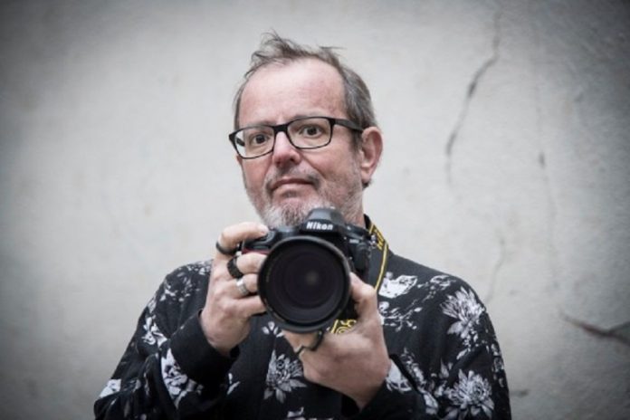 mor-el-fotograf-xavier-mercade