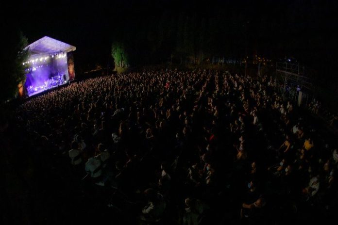 les-nits-d’acustica-apleguen-unes-15.000-persones les-nits-d’acustica-apleguen-unes-15.000-persones