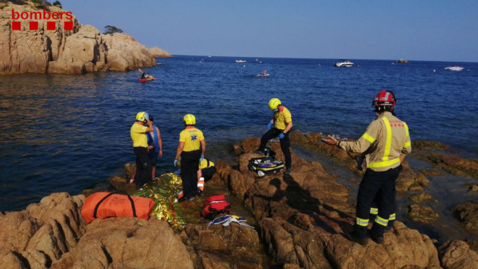 Rescat d'una noia a Sant Feliu - Imatge dels Bombers