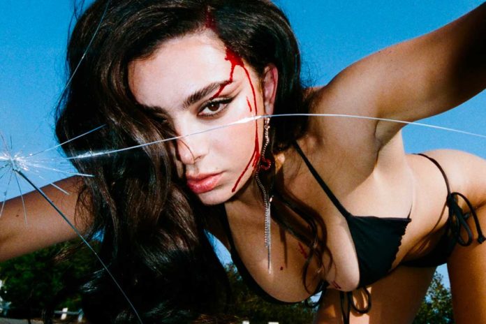 charli-xcx-anuncia-disc-pel-2022-i-estrena-‘new-shapes’