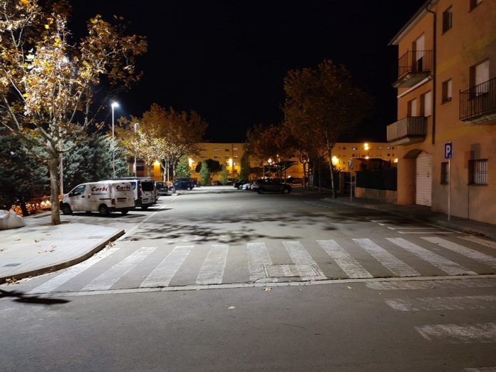 privat:-inversions-de-millora-en-la-illuminacio-noctura-del-carrer-de-yvette-barbazza privat:-inversions-de-millora-en-la-illuminacio-noctura-del-carrer-de-yvette-barbazza