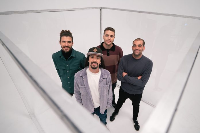auxili-avancen-el-seu-nou-disc-amb-‘diga-li’ auxili-avancen-el-seu-nou-disc-amb-‘diga-li’