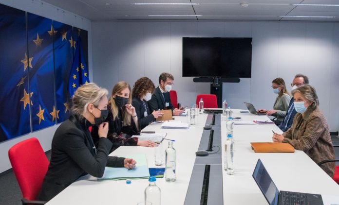 Elisa Ferreira reçoit une délégation de L'Eurorégion Pyrén