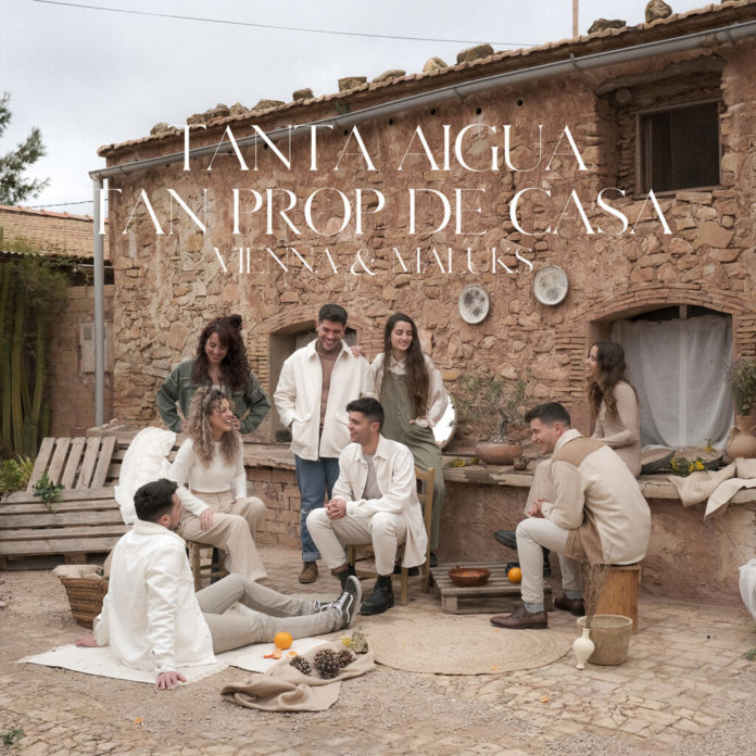 vienna-i-maluks-presenten-la-deliciosa-‘tanta-aigua-tan-prop-de-casa’
