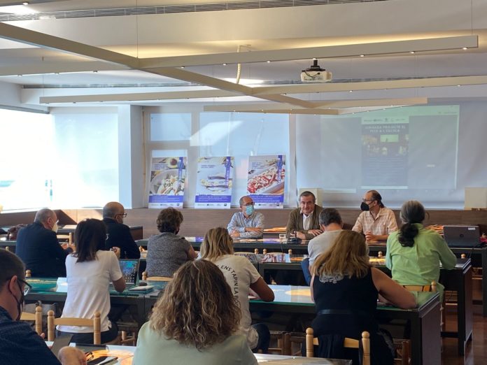 NDP continuïtat del projecte _El peix a escola_ Vaga educació-Glòria Polls